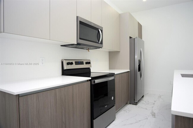 Foto del edificio - 4218 NE 7th Terrace