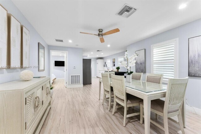 Foto del edificio - 230 SW 12th Ave