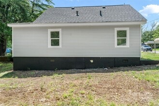 Building Photo - 509 Hetty Hill St