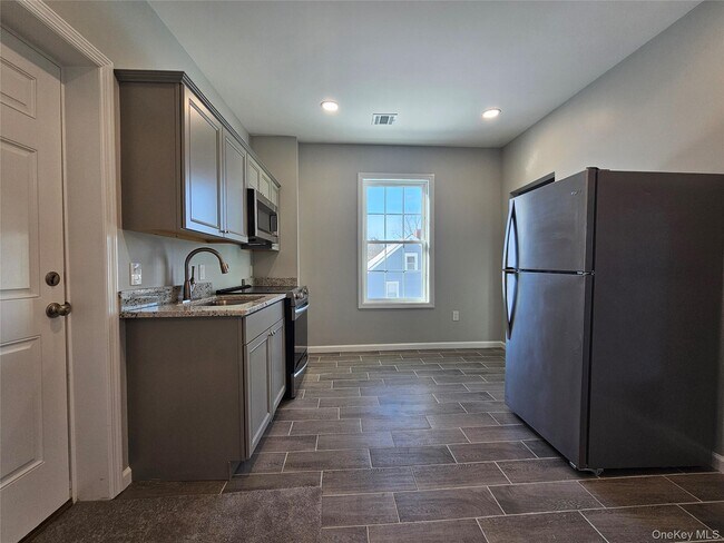 Foto del edificio - 139 W Main St