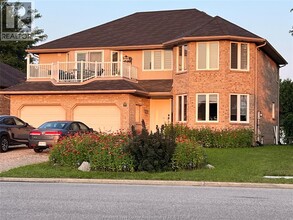 Building Photo - 4553 Southwood Lakes Blvd