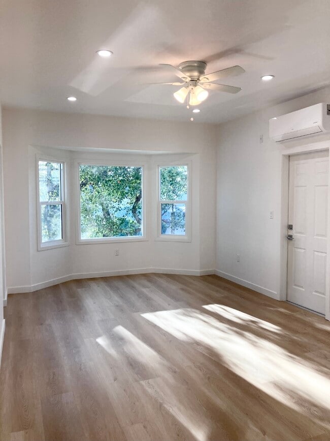 Building Photo - 164 N Ave 23