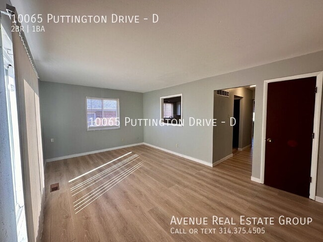 Building Photo - 10065 Puttington Dr