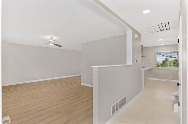 Foto del edificio - 12992 W Jewell Cir