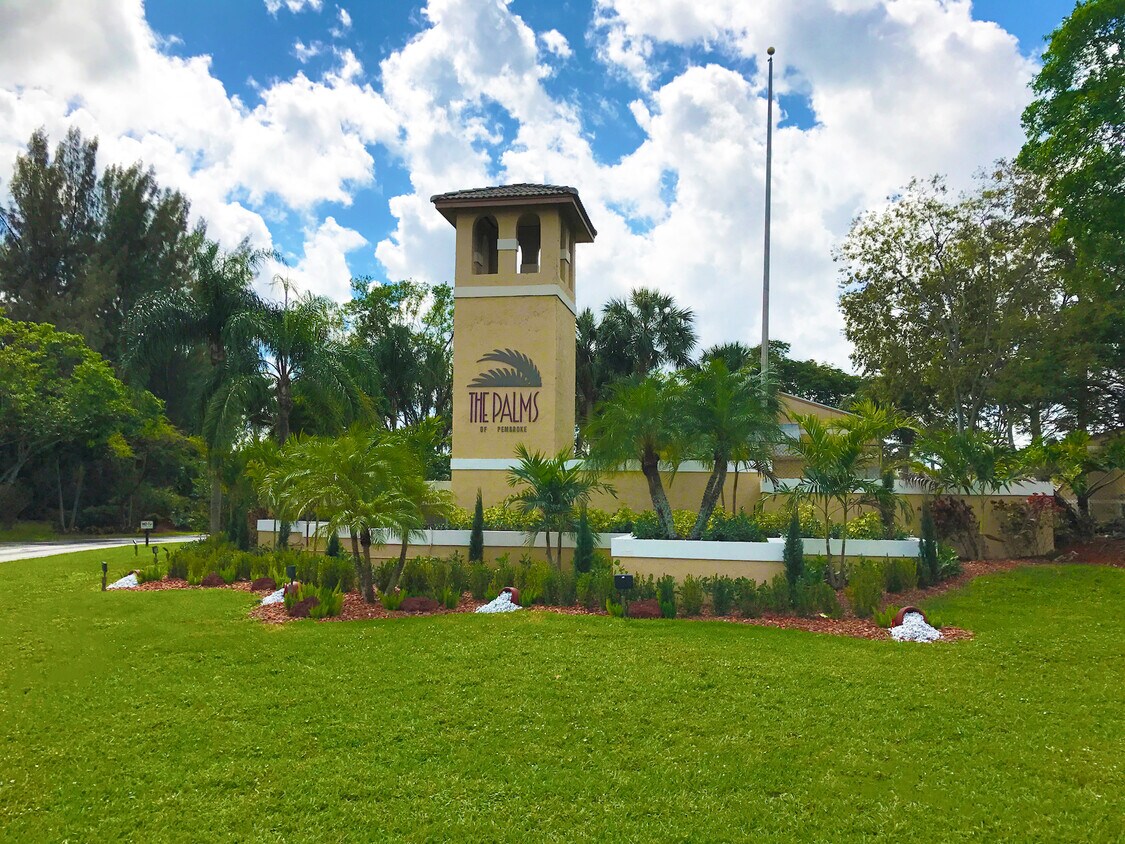 Photo - 212 Palm Cir E (Pembroke Pines, FL)