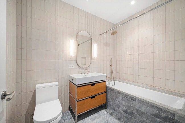 Foto del edificio - 11 Hoyt St