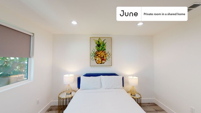Foto del edificio - Private bedroom in 4 bed/3 bath Home