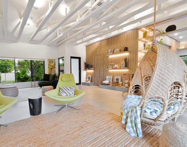 Foto del edificio - 105 NW 92nd St