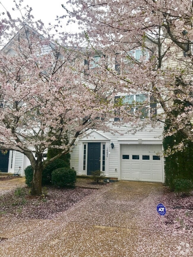 Building Photo - 10029 Gander Ct