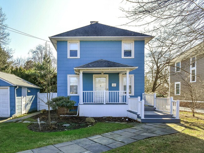 Building Photo - 35 Woolsey Ave
