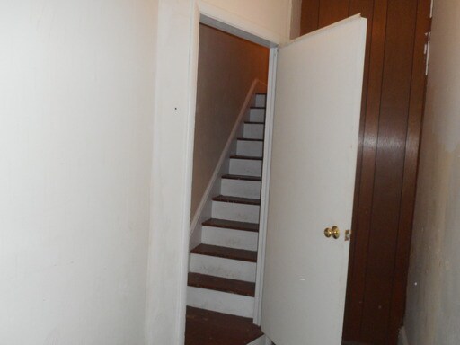 Building Photo - 438 N 9th Ave