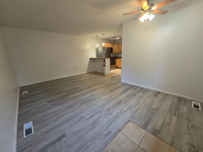 Foto del edificio - 811 Marvin St