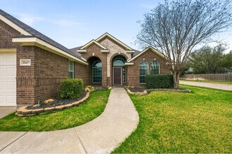Building Photo - 10457 Bear Creek Trail
