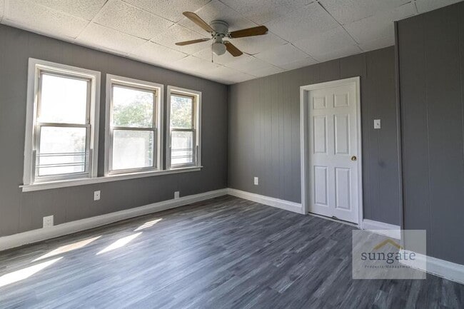Building Photo - 3011 Garrison Blvd