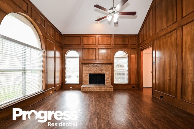 Building Photo - 1539 Forest Creek Cir
