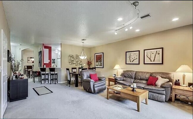 Living - 2948 Crestwood Ter