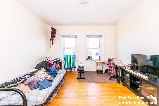 Foto del edificio - 1284 Commonwealth Ave