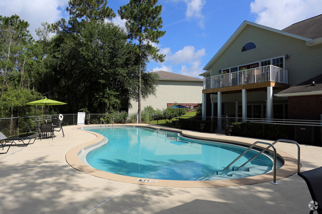 Building Photo - Riverwood Apartment Homes