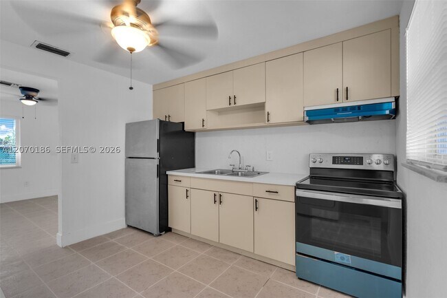 Foto del edificio - 124-126 SE 2nd Ave