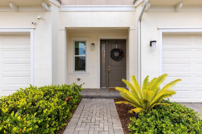 Foto del edificio - 16330 Oakview Dr