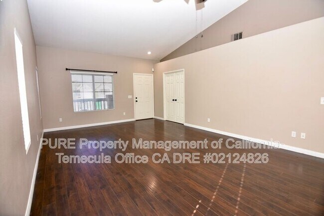 Foto del edificio - 39588 Bainbridge Cir