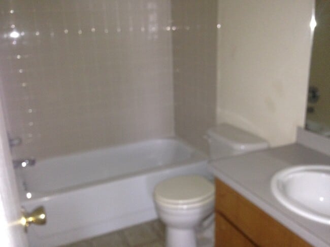 Foto del edificio - 4202 Alan Kent Dr