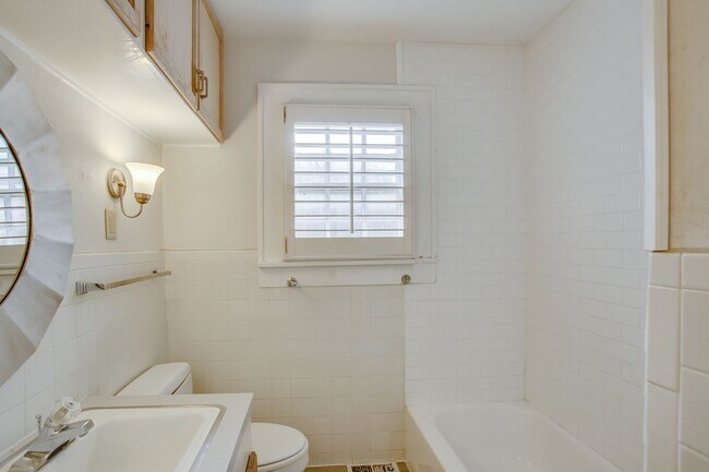 Foto del edificio - Pre Leasing for fall 2026! 4/2 in Heart of Lubbock!