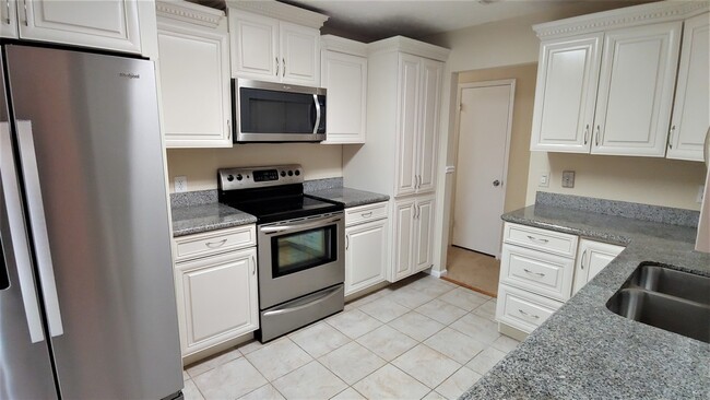 Building Photo - 3493 Tarragon Dr
