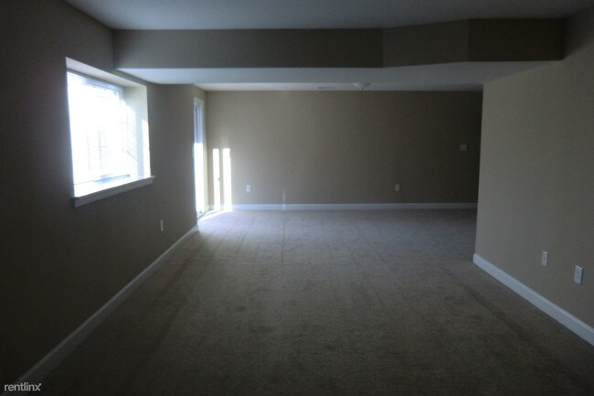 Foto del edificio - 252 Sandridge Dr