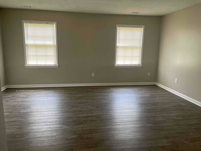 Building Photo - 8157 Lake View Terrace