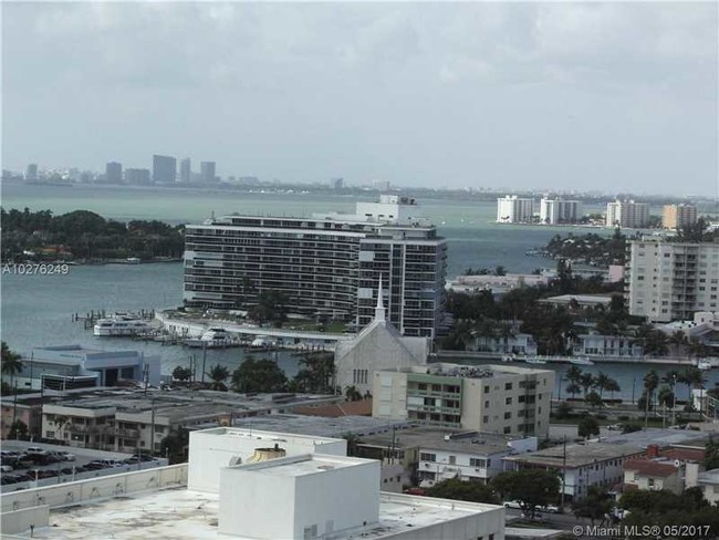 Building Photo - 7135 Collins Ave