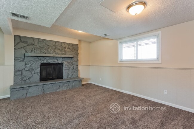 Building Photo - 9302 Garrison Dr