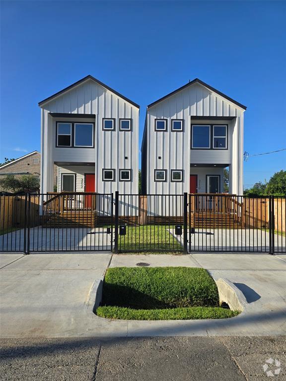 Building Photo - 3210 Retta St