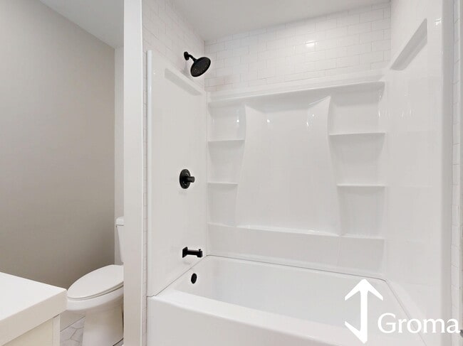 Building Photo - 147 Princeton St