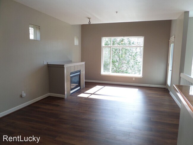 Building Photo - 7430 Newcastle Golf Club Rd