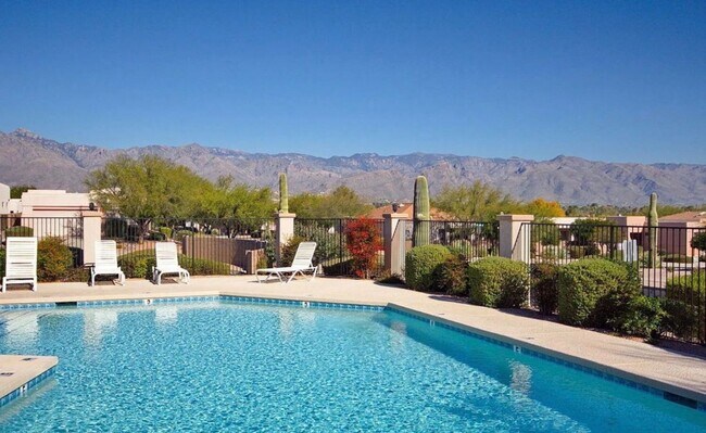 Foto del edificio - $500.00 OFF MOVE-IN – Sabino Canyon Area | Foothills Living | 3BR Home