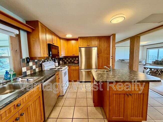 Building Photo - 14110 Talbot Rd