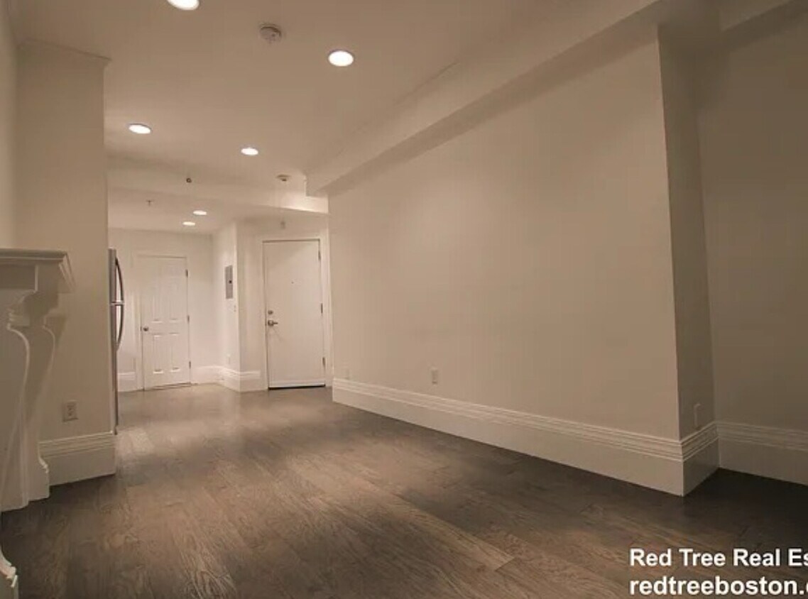 Foto del edificio - 252 Newbury St