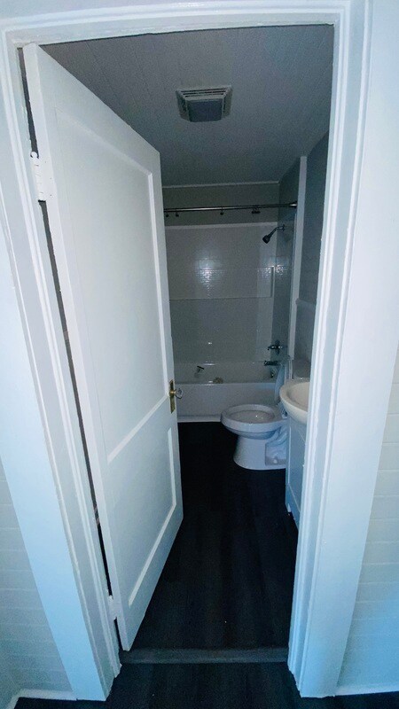 Foto del edificio - 8 Briarwood Ln