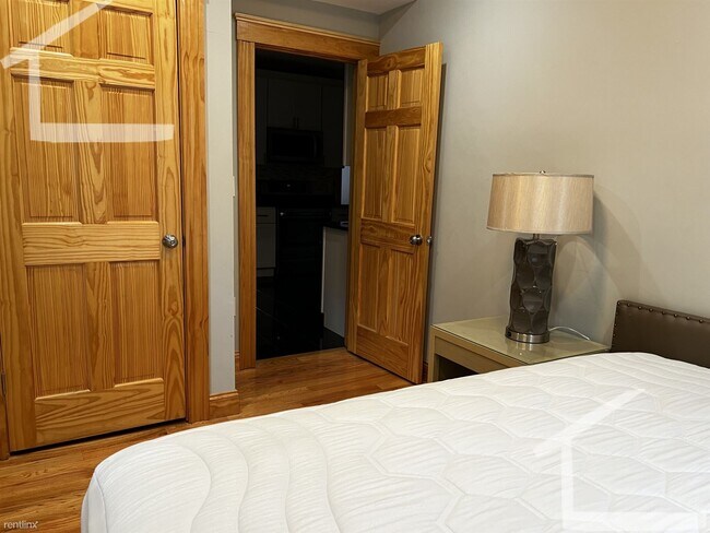 Foto del edificio - 4 br, 3 bath House - 152 Winchester St Apt...