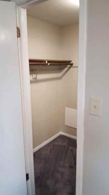 Building Photo - 1666 Stonegate Dr