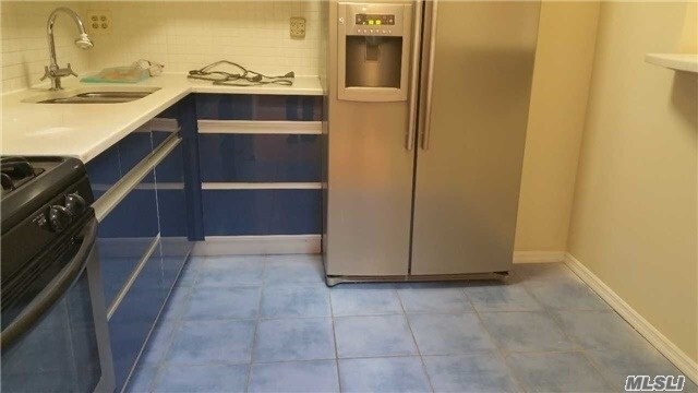 Foto del edificio - 82-73 Country Pointe Cir