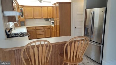 Building Photo - 801 Northside Dr