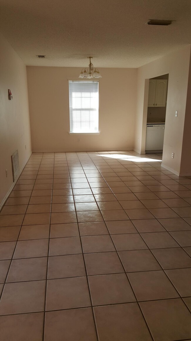 Building Photo - 1821 Cotton Tree Ct