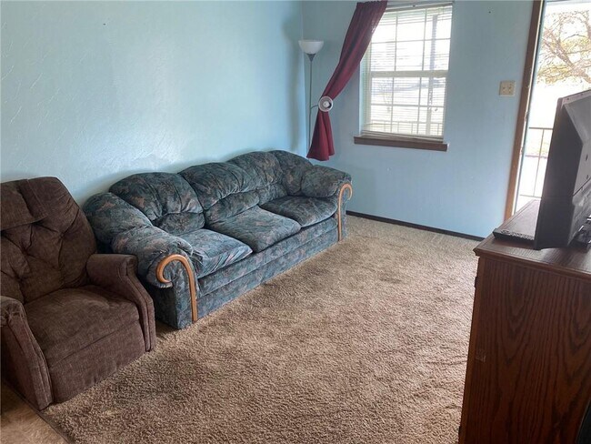 Foto del edificio - 302 Calhoun Dr