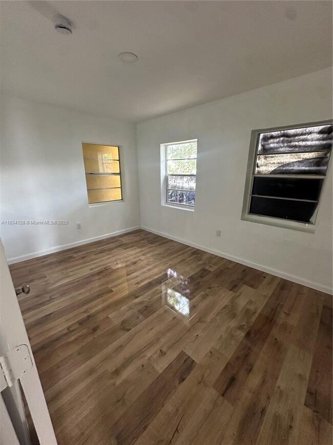 Building Photo - 4100 Palm Ave