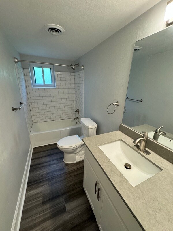 Foto del edificio - 3457 Evergreen Road
