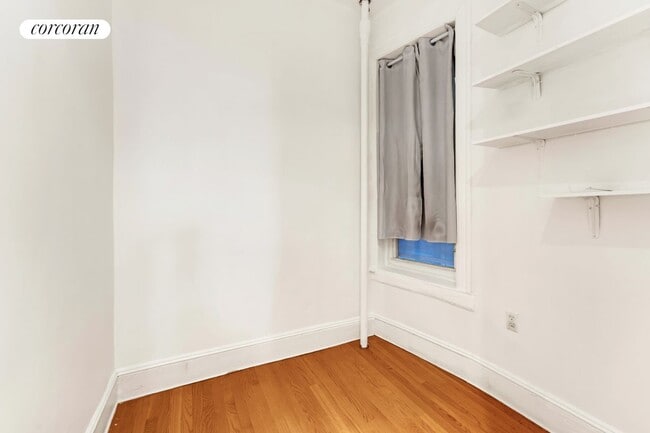 Building Photo - 192 Bleecker St