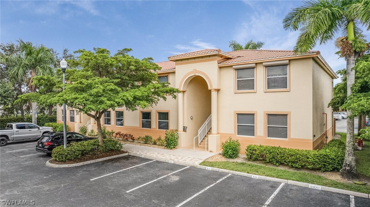 Fort Myers, 
                        , –