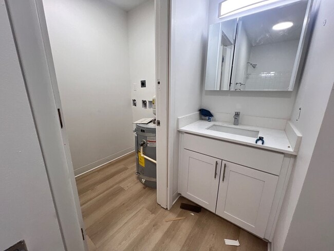 Interior Photo - Residence 620